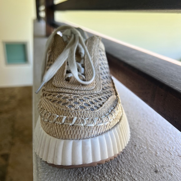 SO SORRY, DONATED as I had to purge my storage. - Picture 2 of 5